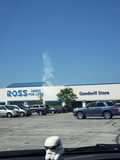 Shopping Mall «Southern Plaza Shopping Center», reviews and photos, 4200 S East St, Indianapolis, IN 46227, USA