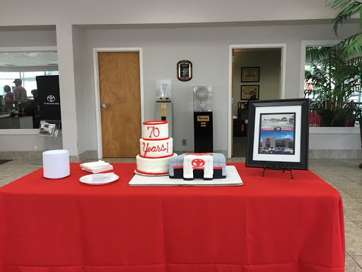 Toyota Dealer «Pitts Toyota», reviews and photos, 210 N Jefferson St, Dublin, GA 31021, USA