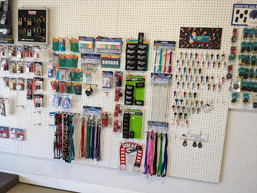 Locksmith «Centerville Locksmith», reviews and photos, 37300 Cedar Blvd c, Newark, CA 94560, USA