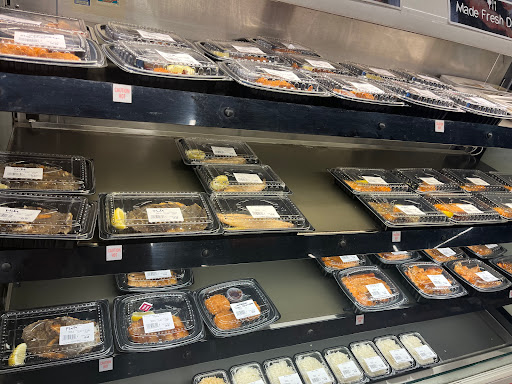 Japanese Grocery Store «Tensuke Market & Sushi Cafe», reviews and photos, 3 S Arlington Heights Rd, Elk Grove Village, IL 60007, USA