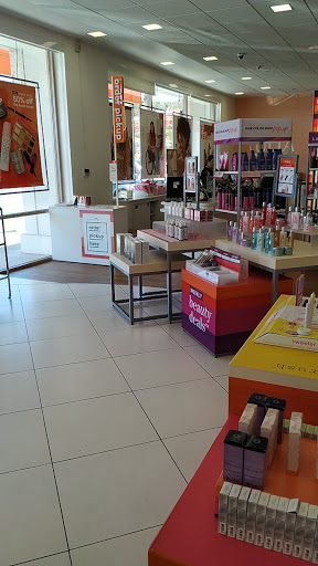 Hair Salon «Ulta Beauty», reviews and photos, 2080 California Ave, Sand City, CA 93955, USA