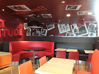 Atmosphère du Restaurant KFC Le Mans Hunaudières - n°3