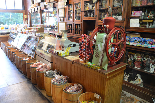 Food Store «Farmland General Store», reviews and photos, 113 N Main St, Farmland, IN 47340, USA
