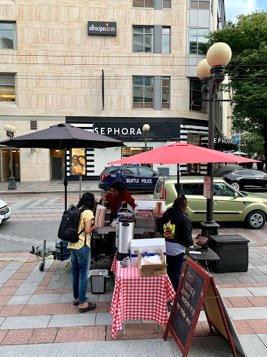 Shopping Mall «Westlake Center», reviews and photos, 400 Pine St, Seattle, WA 98101, USA