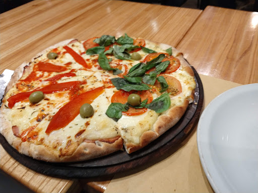Cala Pizza y Bar Recoleta