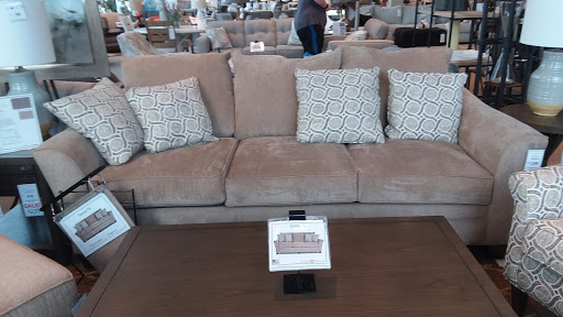 Furniture Store «FrontRoom Furnishings», reviews and photos, 940 Polaris Pkwy, Columbus, OH 43240, USA