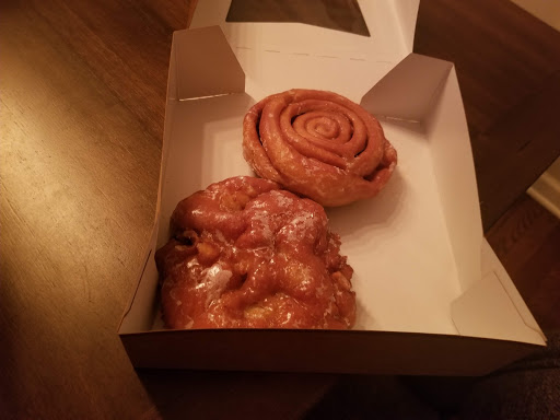 Donut Shop «Jolly Pirate Donuts», reviews and photos, 6689 E Main St, Reynoldsburg, OH 43068, USA