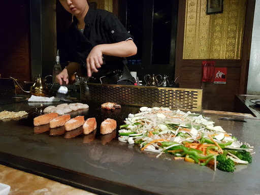 Midori Teppanyaki and Bar