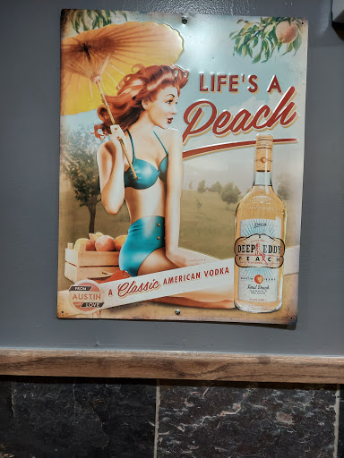 Bar & Grill «Kimmyz Tatum Point», reviews and photos, 4601 E Bell Rd, Phoenix, AZ 85032, USA