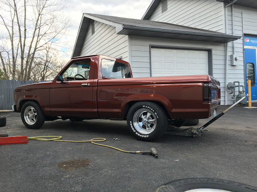 Auto Body Shop «Center Line Auto Body», reviews and photos, 3824 Gravois Rd, House Springs, MO 63051, USA