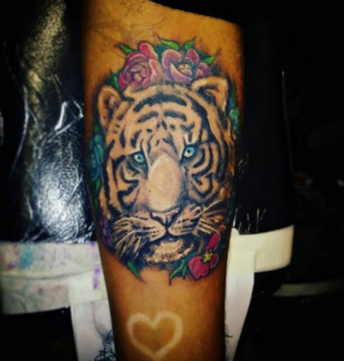 Tattoo Shop «C&L Tattoo Studio and Body Piercing», reviews and photos, 4807 Mahoning Ave, Warren, OH 44483, USA