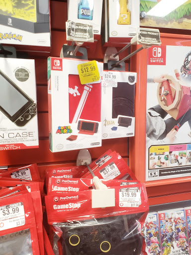 Video Game Store «GameStop», reviews and photos, 1581 Benvenue Rd, Rocky Mount, NC 27804, USA
