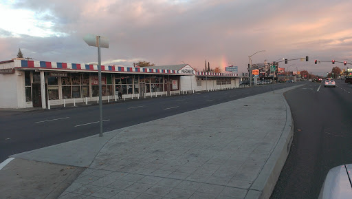 National Hardware Supply, LLC, 7173 N Blackstone Ave, Fresno, CA 93650, USA, 