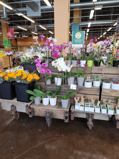 Grocery Store «Whole Foods Market», reviews and photos, 18700 Ventura Blvd #190, Tarzana, CA 91356, USA