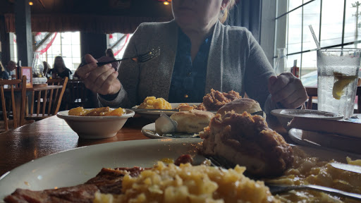 American Restaurant «Cracker Barrel Old Country Store», reviews and photos, 5035 Hinkleville Rd, Paducah, KY 42001, USA