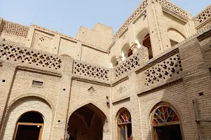 خانه تاریخی سوزنگر image