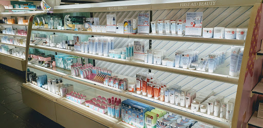 Cosmetics Store «SEPHORA», reviews and photos, 1000 North Point Cir, Alpharetta, GA 30022, USA