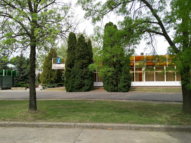 Nyitvatartás: Horizont Étterem & Rendezvényközpont