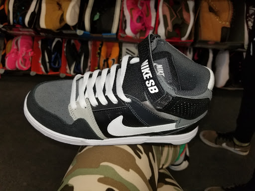 Shoe Store «WSS», reviews and photos, 7900 Sepulveda Blvd, Van Nuys, CA 91405, USA