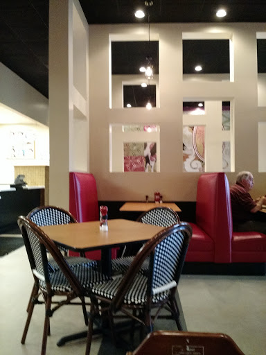 Shopping Mall «Thruway Shopping Center», reviews and photos, 300 S Stratford Rd, Winston-Salem, NC 27103, USA