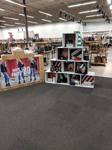 Shoe Store «DSW Designer Shoe Warehouse», reviews and photos, 7616 Farm to Market 1960 Rd W, Houston, TX 77069, USA