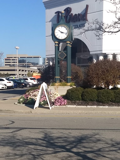 Shopping Mall «The Shops at River Crossing», reviews and photos, 8605 River Crossing Blvd, Indianapolis, IN 46240, USA