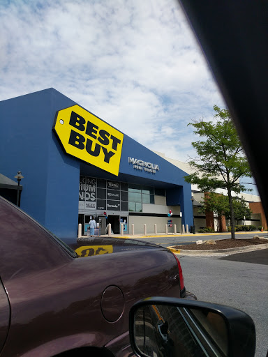 Electronics Store «Best Buy», reviews and photos, 15750 Shady Grove Rd, Gaithersburg, MD 20877, USA