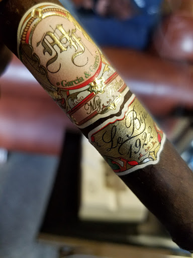 Tobacco Shop «Up In Smoke Fine Cigars», reviews and photos, 3983 Lavista Rd # 187, Tucker, GA 30084, USA