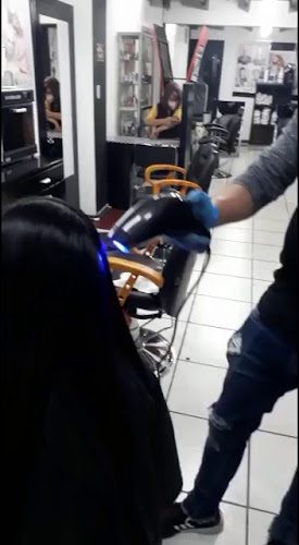 robert peluqueria - Cuenca