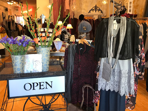 Boutique «Bonjour», reviews and photos, 1336 Bay St, Florence, OR 97439, USA