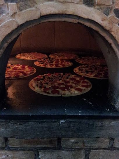 Tutto pizza - Local E-7, P.º de las Yucas Fraccionamiento, Villas del Campo, 52220 Méx., Mexico