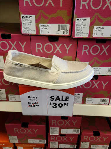 Shoe Store «Shoe Carnival», reviews and photos, 11772 W 95th St, Overland Park, KS 66214, USA