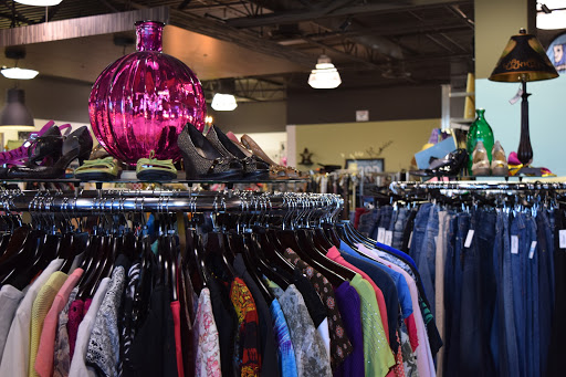 Thrift Store «Good Threads Goodwill Boutique», reviews and photos, 7366 N Oracle Rd #190, Tucson, AZ 85704, USA