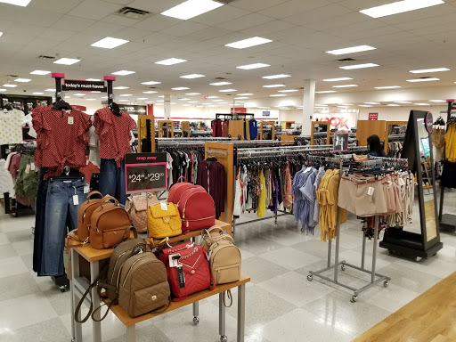 Department Store «T.J. Maxx», reviews and photos, 1650 Miami Gardens Dr, North Miami Beach, FL 33179, USA