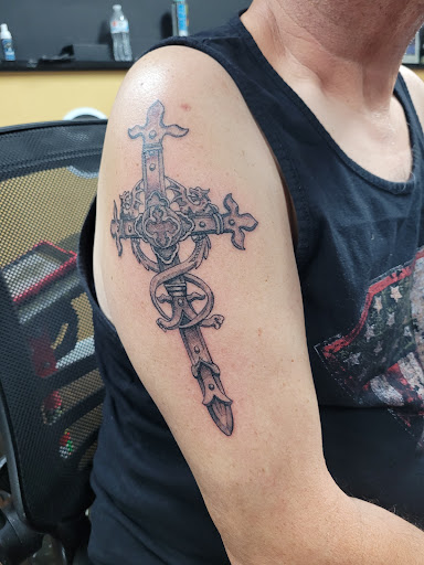 Explore 1 hour tattoo ideas, creative tattoo ideas in Pittsburg, available at Collective Arts Tattoos & Piercings