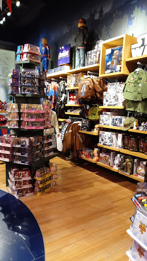 Toy Store «Disney Store», reviews and photos, 12401 Wayzata Blvd, Minnetonka, MN 55305, USA