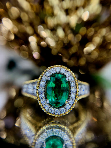 Jewelry Store «Pearce Jewelers», reviews and photos, 41 Glen Rd, West Lebanon, NH 03784, USA