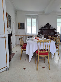 Atmosphère du Restaurant gastronomique Logis Restaurant Château De La Marjolaine à Essômes-sur-Marne - n°6