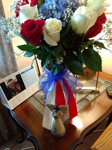 Florist «Viviano Flower Shop», reviews and photos, 49970 Gratiot Ave, New Baltimore, MI 48051, USA