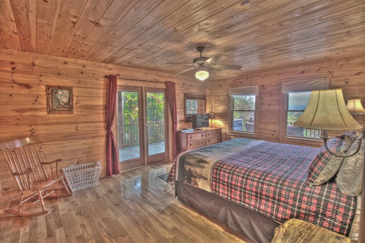 Southern Comfort Cabin Rentals image 10