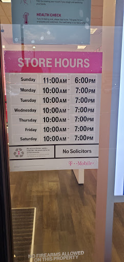 Cell Phone Store «T-Mobile», reviews and photos, 533 S Broad St, Meriden, CT 06450, USA