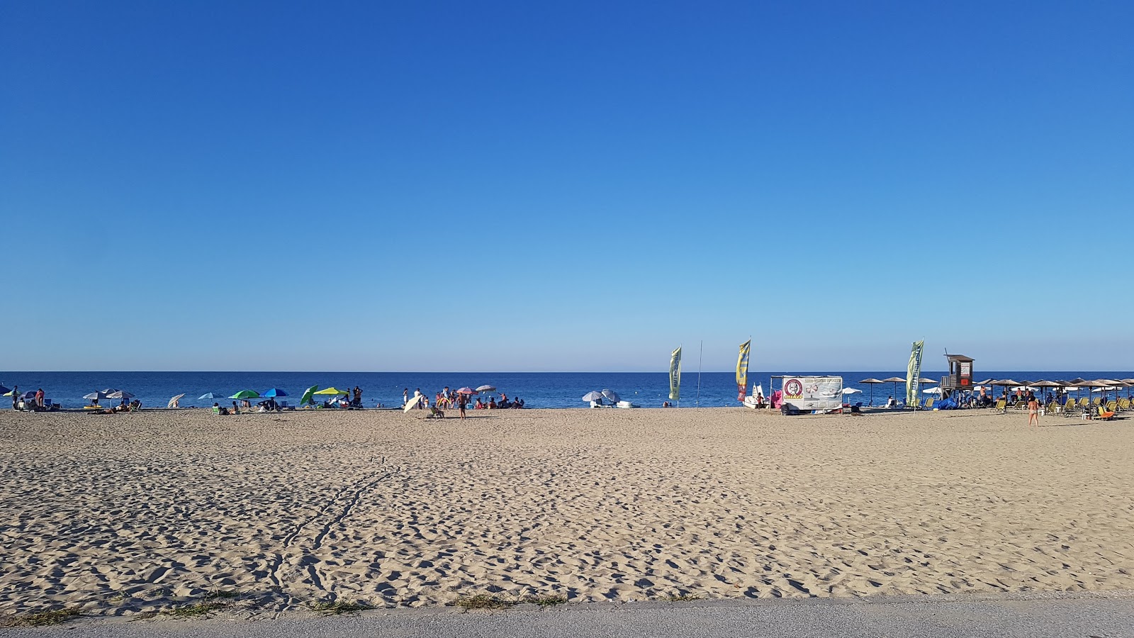 Fotografie cu Nei Pori beach - locul popular printre cunoscătorii de relaxare