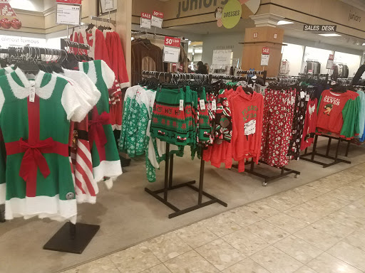 Shopping Mall «Dover Mall», reviews and photos, 1365 N Dupont Hwy, Dover, DE 19901, USA