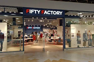 Fifty Outlet image