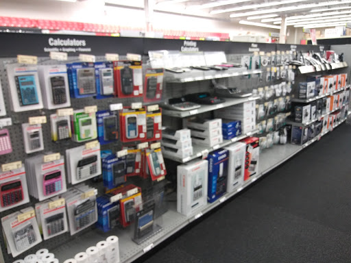 Office Supply Store «Staples», reviews and photos, 23035 W Outer Dr, Allen Park, MI 48101, USA