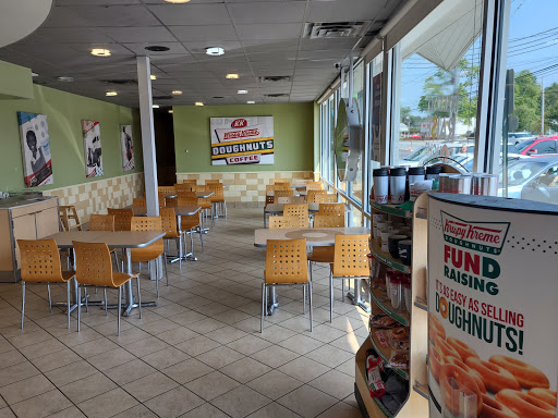 Donut Shop «Krispy Kreme», reviews and photos, 3000 Bardstown Rd, Louisville, KY 40205, USA