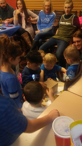 Bowling Alley «Pinz Bowling Center», reviews and photos, 700 N Lafayette St, South Lyon, MI 48178, USA