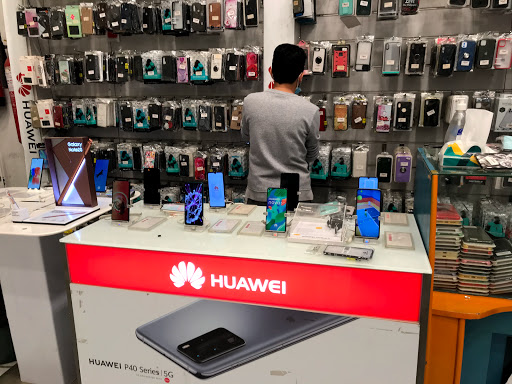 القمة الاولى للاتصالات خميس مشيط 