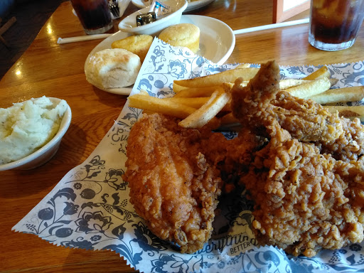 American Restaurant «Cracker Barrel Old Country Store», reviews and photos, 5580 Windward Pkwy, Alpharetta, GA 30004, USA