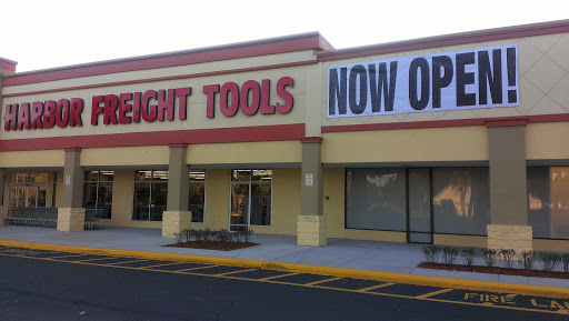 Harbor Freight Tools, 2418 Commercial Way, Spring Hill, FL 34606, USA, 